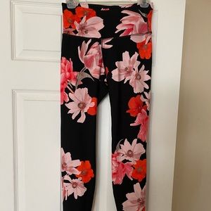 Old Navy Elevate floral leggings